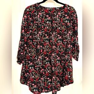 Torrid size 0 Black/floral zip blouse